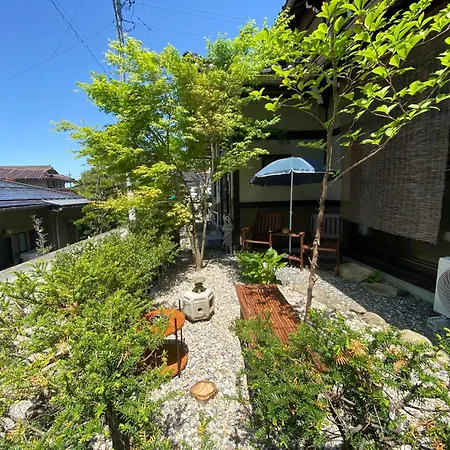 Guesthouse Takayama Hanzansha-3